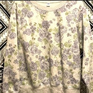 ☀️ 3 / $15 Sale ☀️ Old Navy Sweatshirt